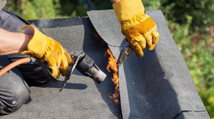 Professional gutter cleaning in Rutherford, NJ